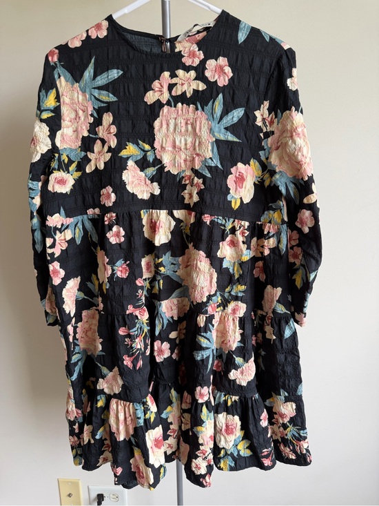Zara Dresses & Skirts - Zara Black Floral Dress with Pink and Cream Flowers